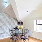 The Penthouse At Regent House Light And Airy Floor With Lift Access 1 Bedroom En-suite Luxury Ultra Location