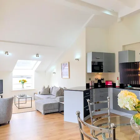 Apartmán The Penthouse At Regent House Light And Airy Floor With Lift Access 1 Bedroom En-suite Luxury Ultra Location Harrogate