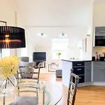 The Penthouse At Regent House Light And Airy Floor With Lift Access 1 Bedroom En-suite Luxury Ultra Location Apartment Harrogate